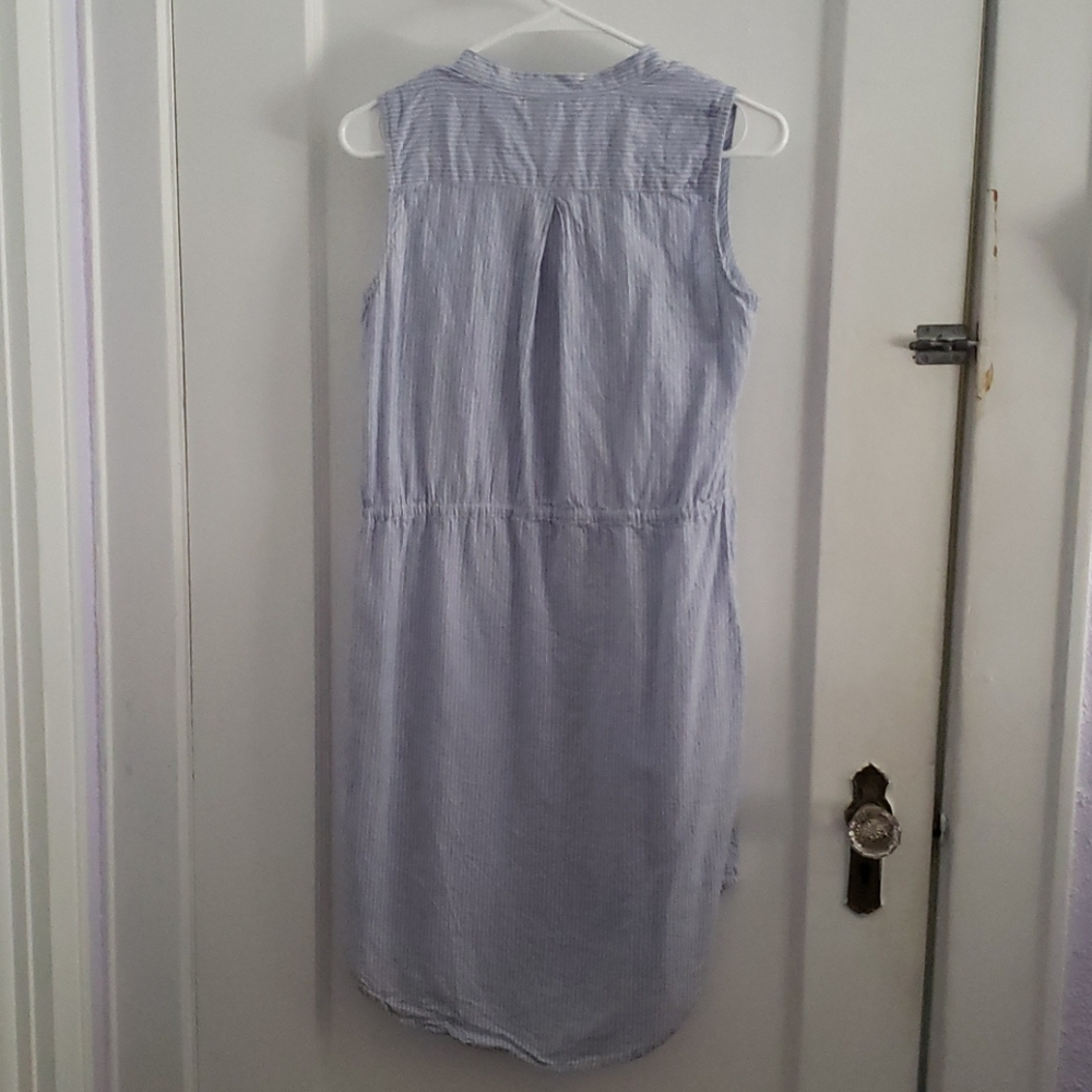 🌷Button-Up Dress🌷 - Picture 2 of 4